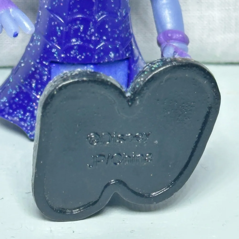 2017 Collectible Disney‎ Junior Vampirina 3 1/2